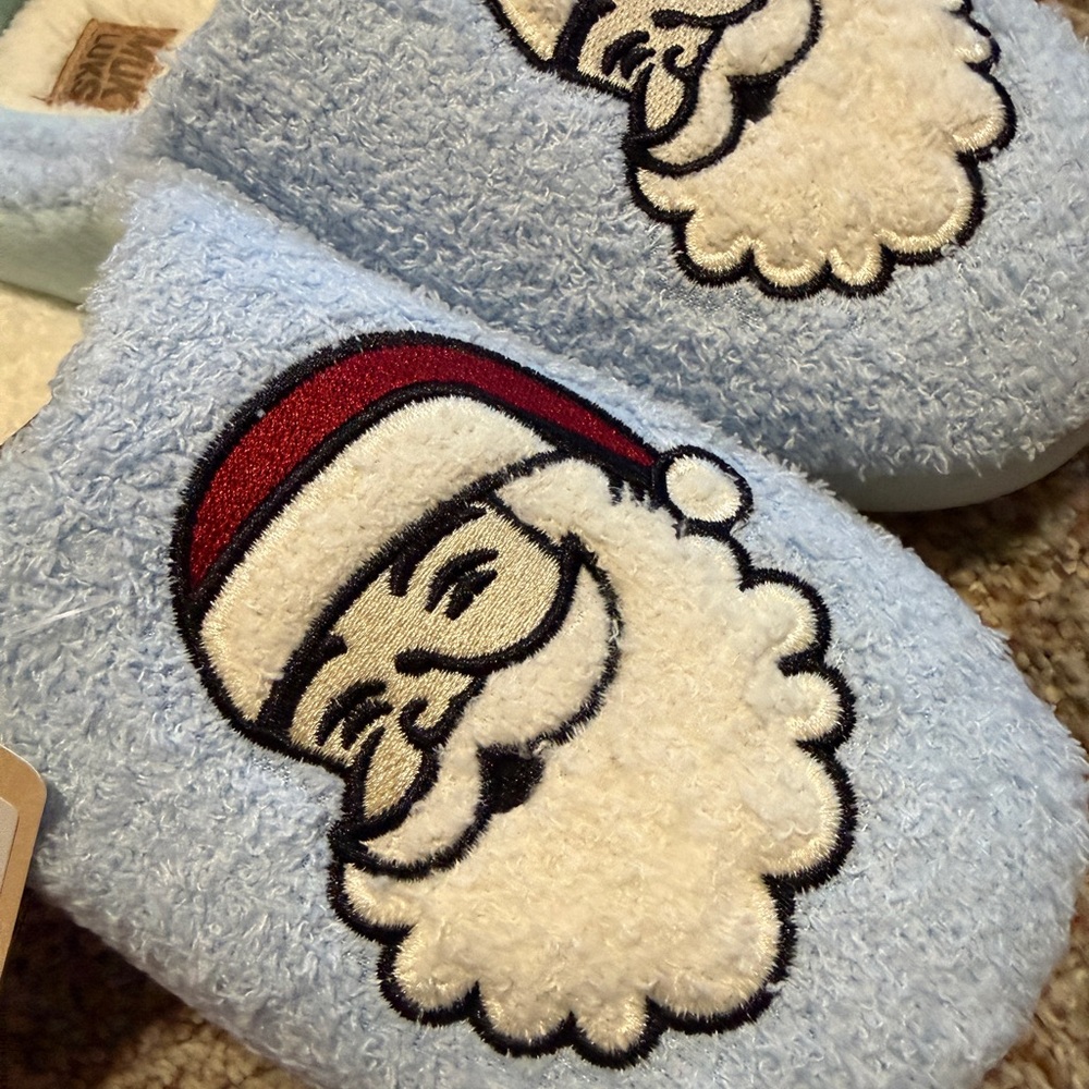 Muk Luks Christmas Light Blue Slippers Womens M 7-8 NWT - Picture 6 of 6